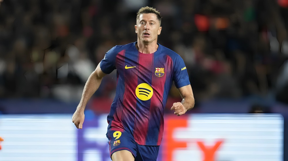 Cầu Thủ Ghi Bàn Hàng